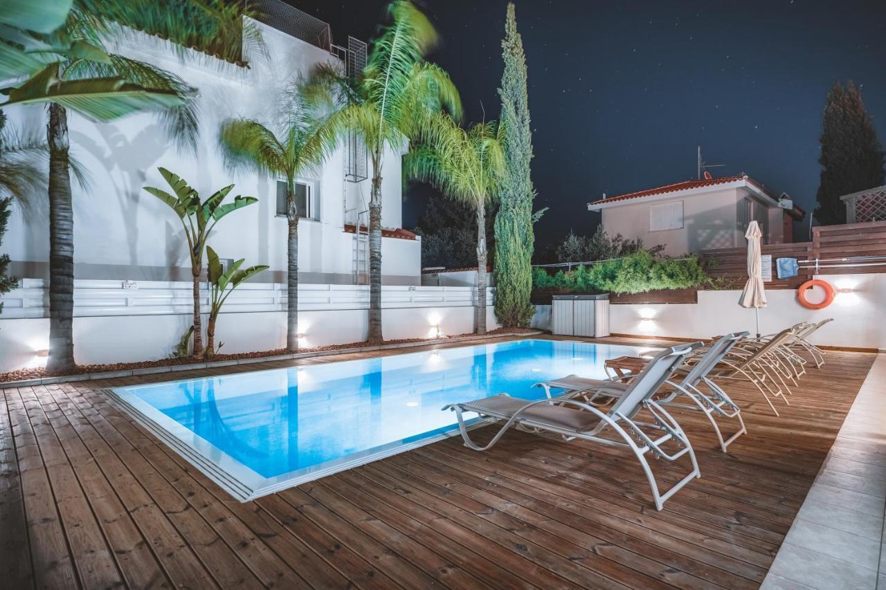 Amphitrite Villa Paralímni Eksteriør bilde