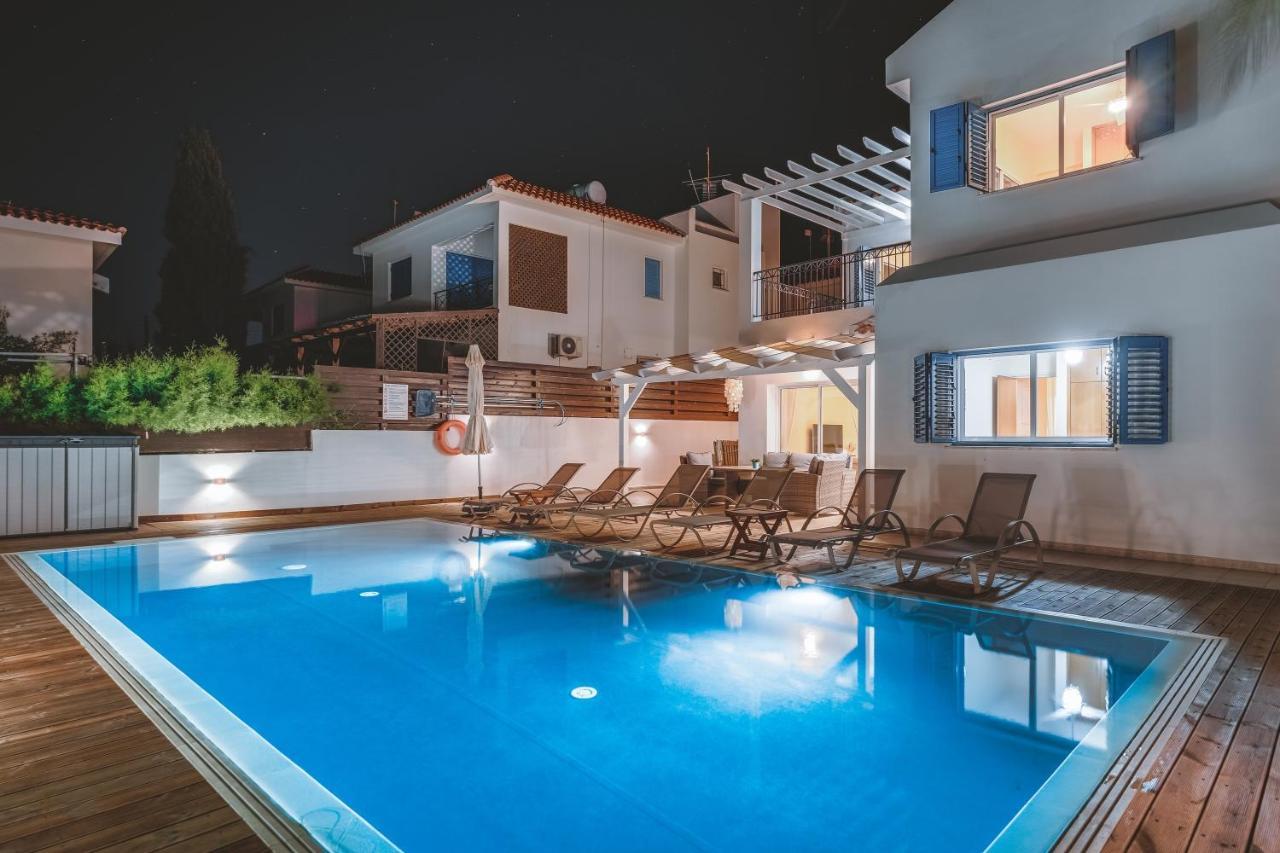 Amphitrite Villa Paralímni Eksteriør bilde