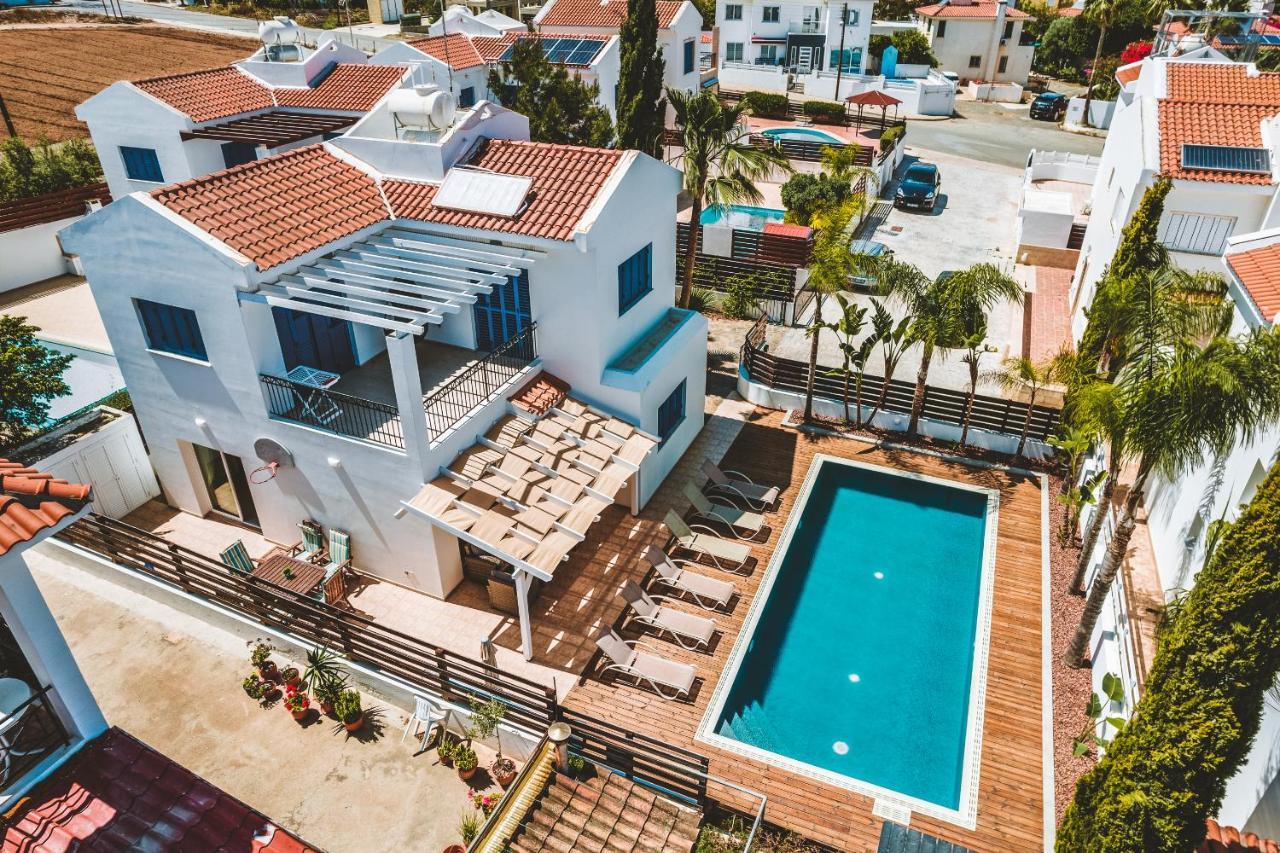 Amphitrite Villa Paralímni Eksteriør bilde